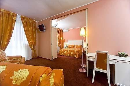 Hotel Ristorante Giordano Cavernago Kamer foto