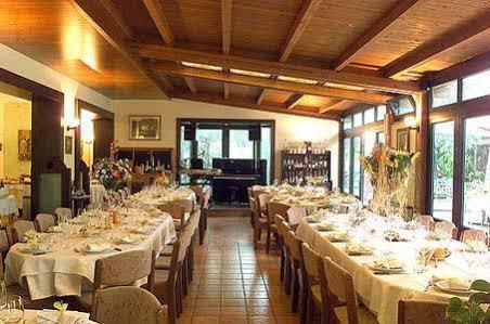 Hotel Ristorante Giordano Cavernago Buitenkant foto