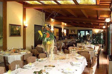 Hotel Ristorante Giordano Cavernago Buitenkant foto