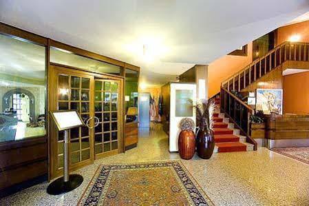 Hotel Ristorante Giordano Cavernago Buitenkant foto