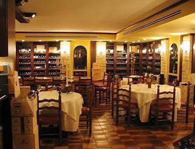 Hotel Ristorante Giordano Cavernago Buitenkant foto